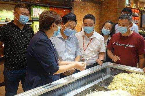 邯鄲市市場監(jiān)管局強化中秋國慶“雙節(jié)”期間食品與特種設(shè)備銷售安全督查工作